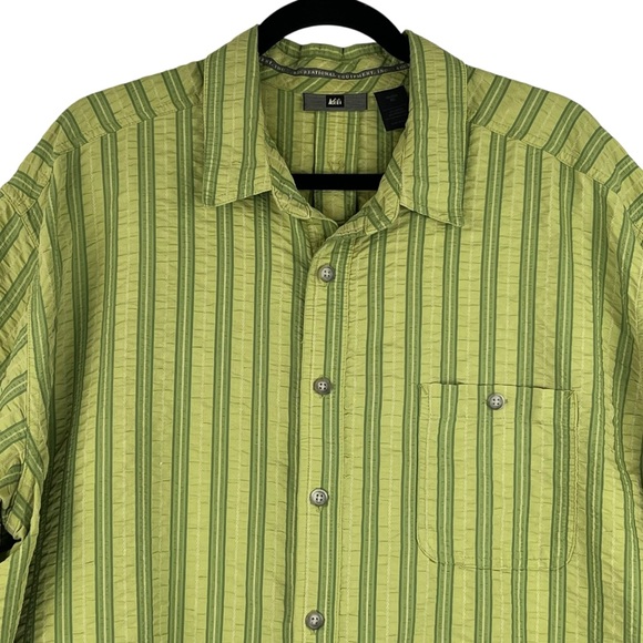 REI Shirt Short Sleeve Button Up Mens XL Green Stripe Cotton Blend Gorpcore - Picture 3 of 9